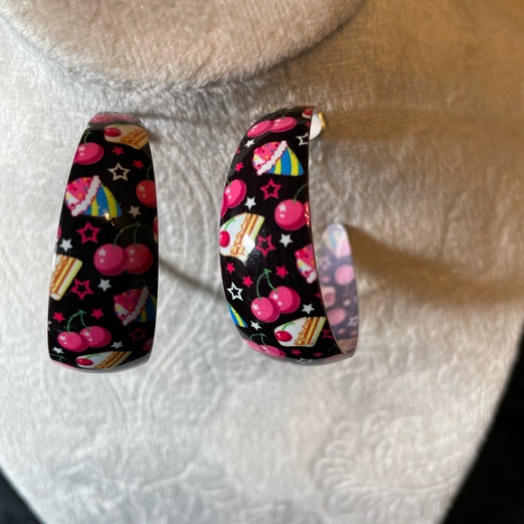 Fun colorful hoops with sweet treat print - Picture 1 of 1